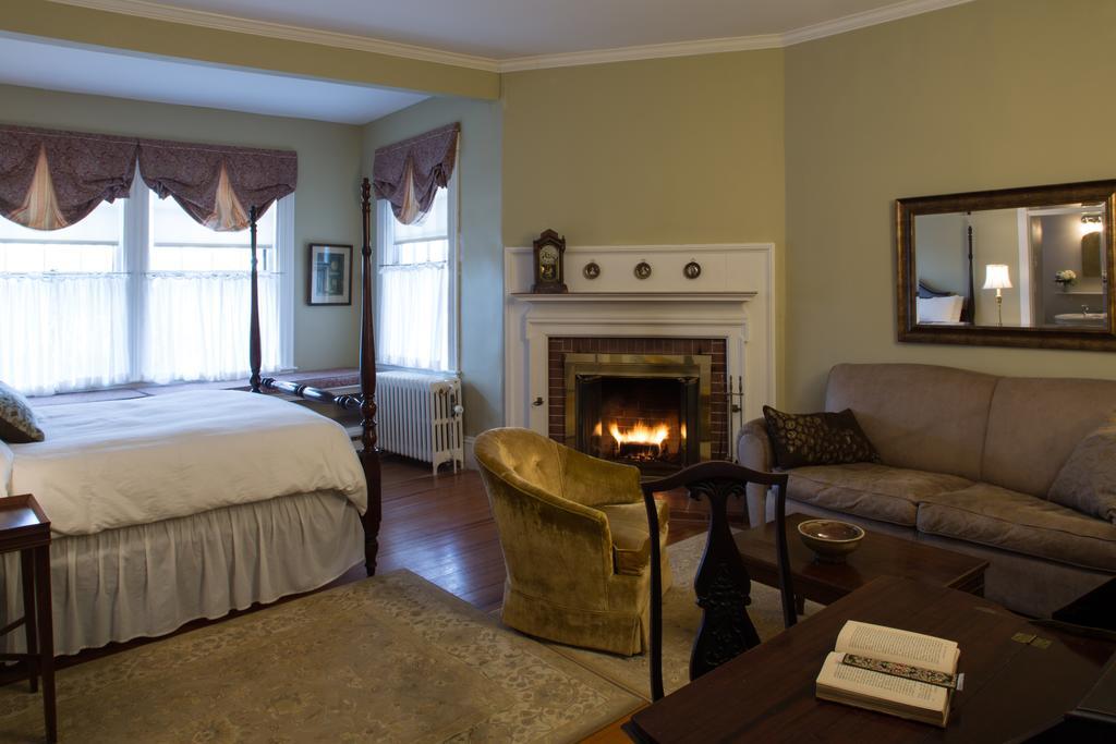 Castine The Manor Inn מראה חיצוני תמונה